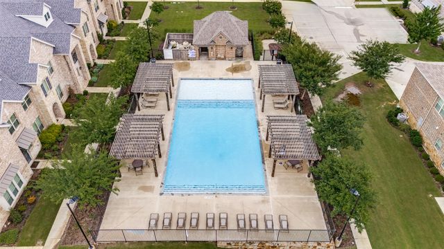 2724 Shelby Drive, Lewisville, TX 75067