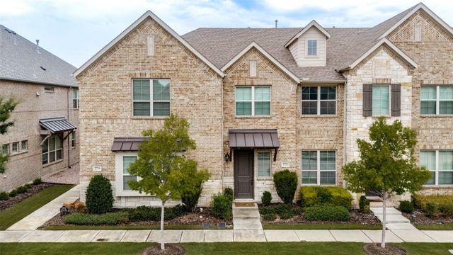 2724 Shelby Drive, Lewisville, TX 75067