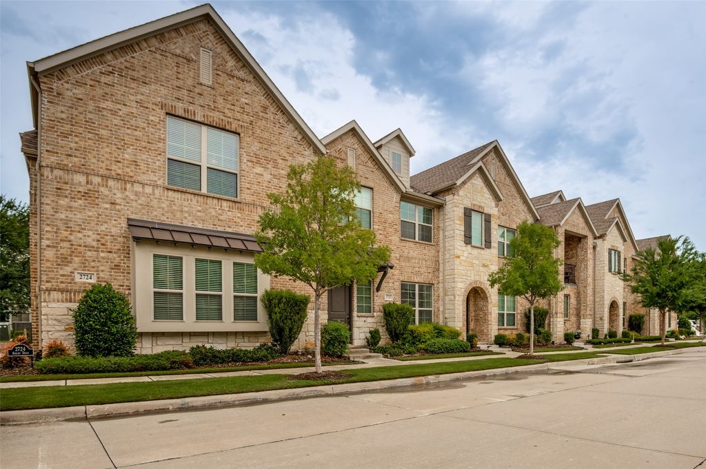 2724 Shelby Drive, Lewisville, TX 75067
