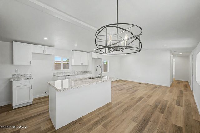 13501 W Warfield Circle, Marana, AZ 85658