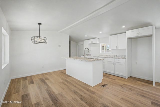 13501 W Warfield Circle, Marana, AZ 85658