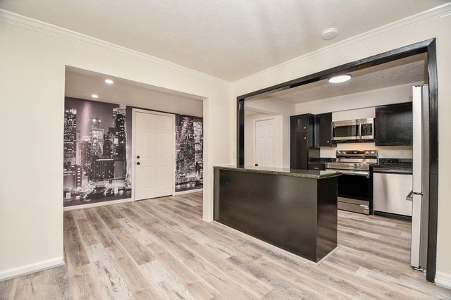 2517 Marilee Lane, Houston, TX 77057
