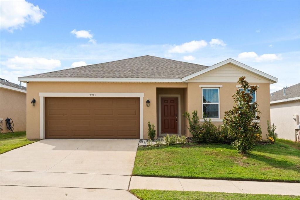 8954 CROWNED EAGLE DRIVE, Leesburg, FL 34788