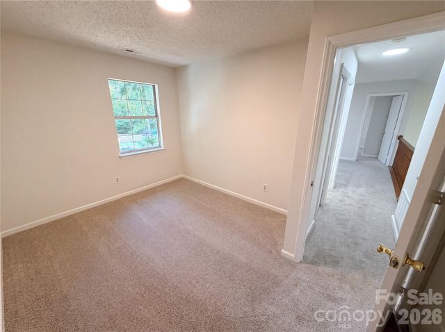 4720 Topsail Court, Charlotte, NC 28212