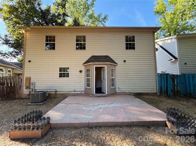 4720 Topsail Court, Charlotte, NC 28212