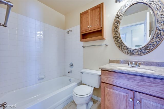 2032 Bavington Drive B, Las Vegas, NV 89108