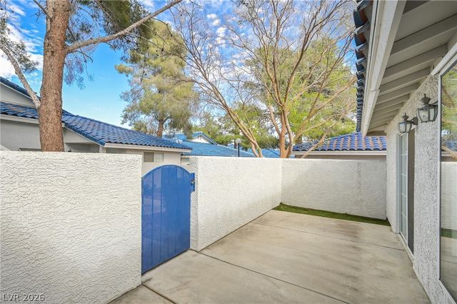 2032 Bavington Drive B, Las Vegas, NV 89108