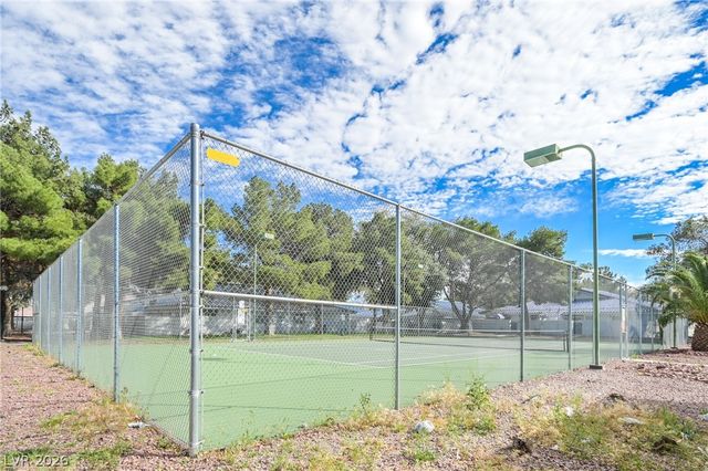 2032 Bavington Drive B, Las Vegas, NV 89108