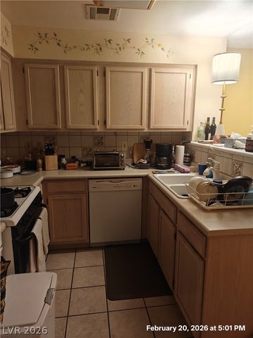 2032 Bavington Drive B, Las Vegas, NV 89108