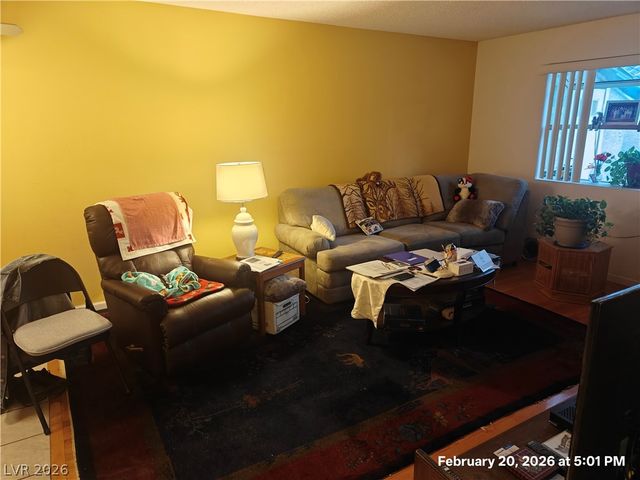 2032 Bavington Drive B, Las Vegas, NV 89108