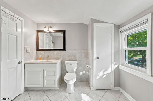 1176 Julia St, Teaneck Twp., NJ 07666