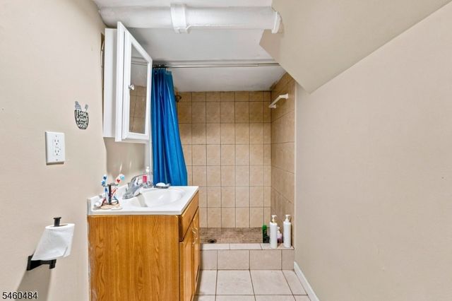 1176 Julia St, Teaneck Twp., NJ 07666