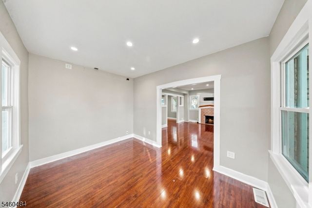 1176 Julia St, Teaneck Twp., NJ 07666