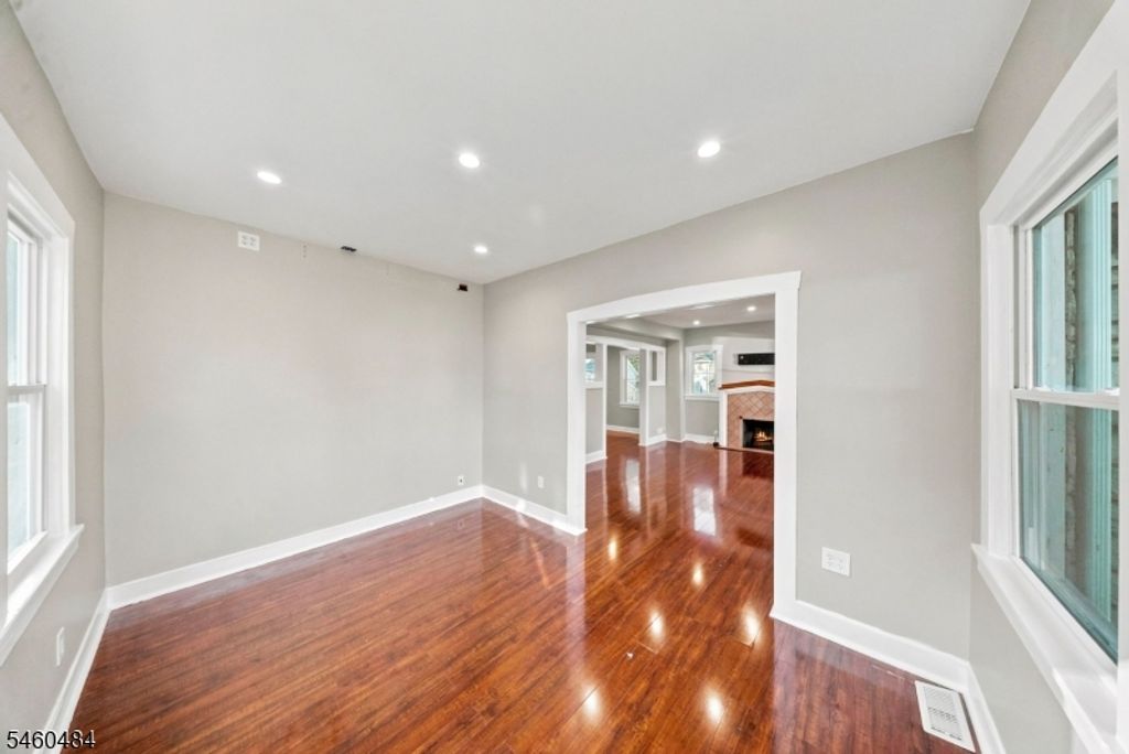 1176 Julia St, Teaneck Twp., NJ 07666 — photo 5