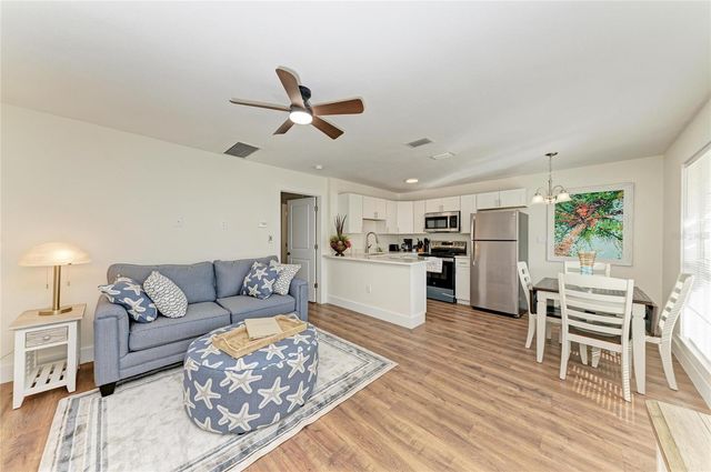 1603 GULF DR N 7, Bradenton Beach, FL 34217