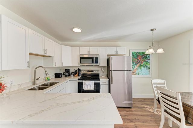 1603 GULF DR N 7, Bradenton Beach, FL 34217