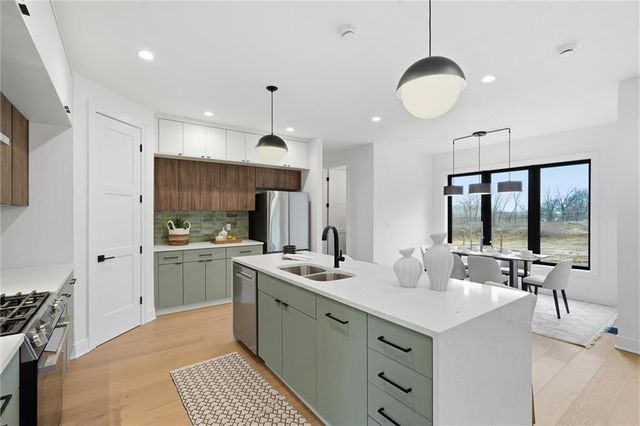 2714 NW 84th Terrace, Kansas City, MO 64154