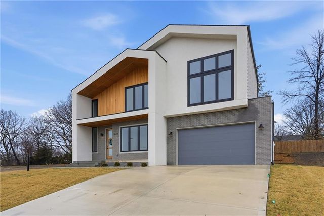 2714 NW 84th Terrace, Kansas City, MO 64154