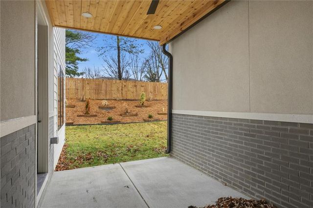 2714 NW 84th Terrace, Kansas City, MO 64154