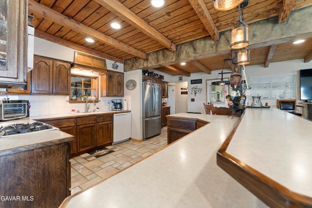 42409 W 12th Street, Lancaster, CA 93534