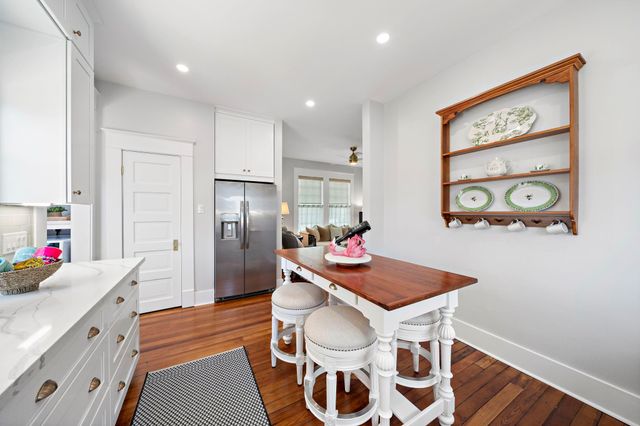 2415 37th Street, Galveston, TX 77550