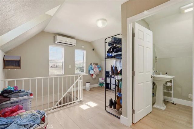 13737 Mercer, Pacoima, CA 91331
