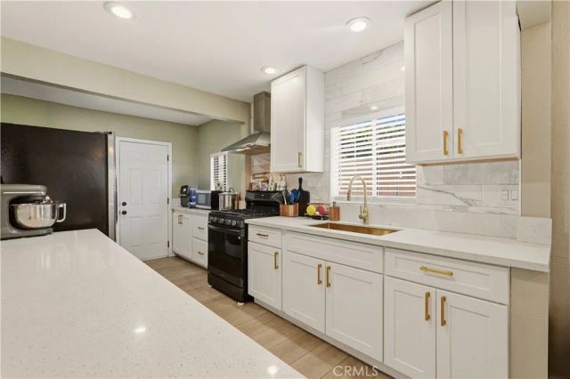 13737 Mercer, Pacoima, CA 91331