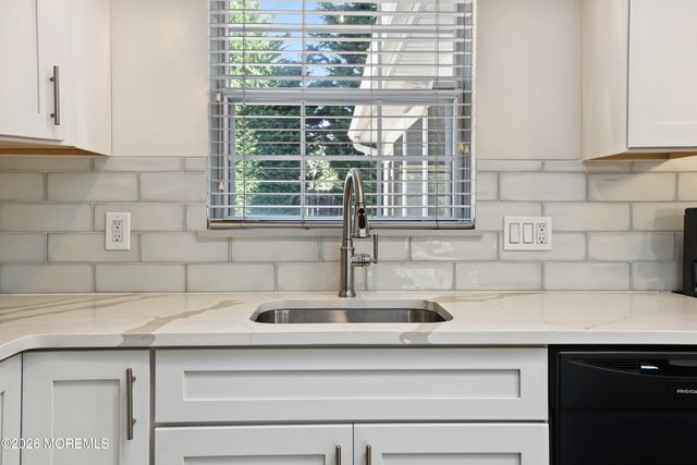 74 Cedarbrook Lane, Little Egg Harbor, NJ 08087