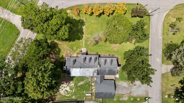 401 Goldsboro Street, Lucama, NC 27851