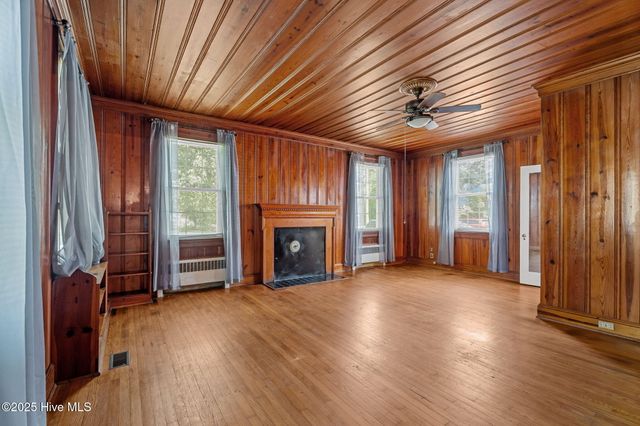 401 Goldsboro Street, Lucama, NC 27851