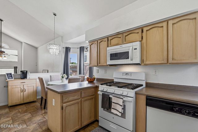 6831 DAKOTA RIDGE Drive, El Paso, TX 79912