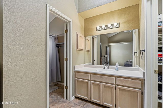 6831 DAKOTA RIDGE Drive, El Paso, TX 79912