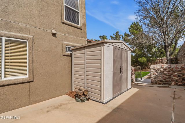 6831 DAKOTA RIDGE Drive, El Paso, TX 79912