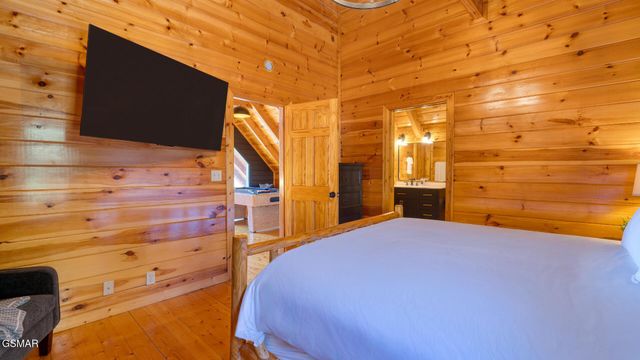 4664 Nottingham Heights Way, Pigeon Forge, TN 37863