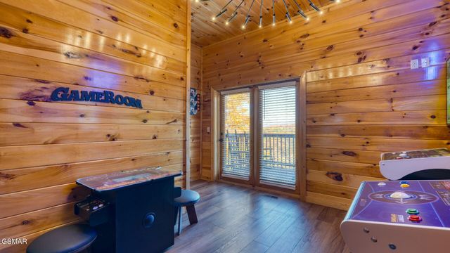 4664 Nottingham Heights Way, Pigeon Forge, TN 37863
