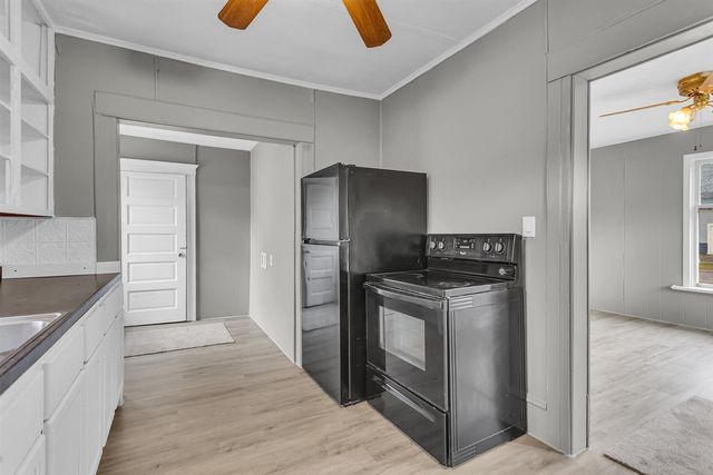 1915 E Ganson Street, Jackson, MI 49202