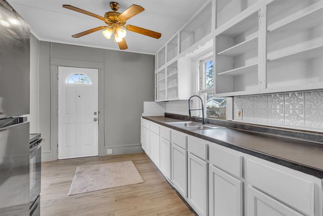 1915 E Ganson Street, Jackson, MI 49202