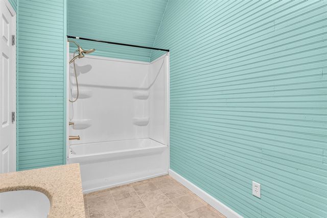 1915 E Ganson Street, Jackson, MI 49202