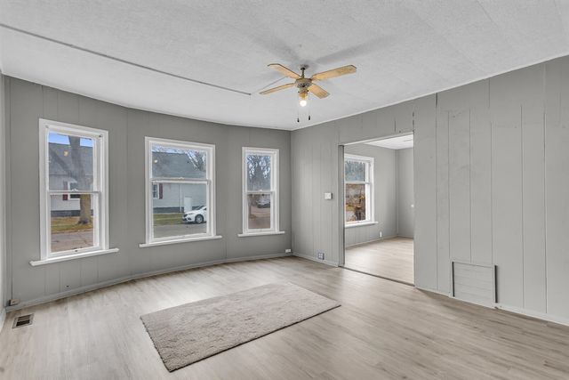 1915 E Ganson Street, Jackson, MI 49202