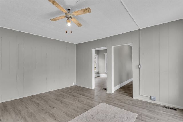 1915 E Ganson Street, Jackson, MI 49202