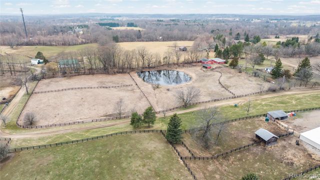 1261 Brauer Road, Metamora Village, MI 48371