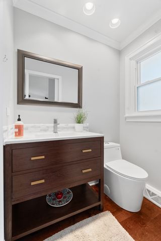 8 Rob Road, Mount Prospect, IL 60056