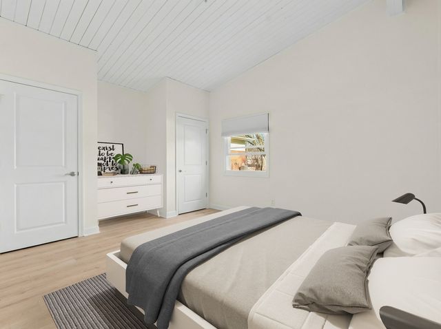 8 Rob Road, Mount Prospect, IL 60056