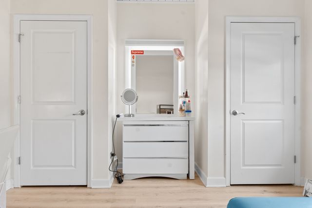 8 Rob Road, Mount Prospect, IL 60056