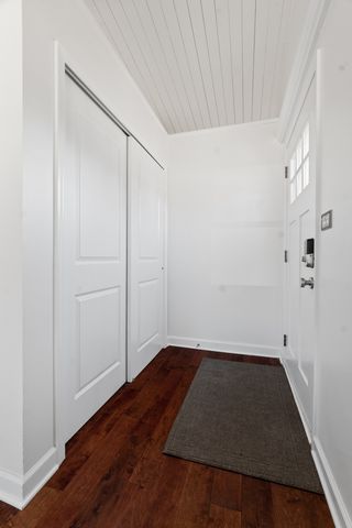 8 Rob Road, Mount Prospect, IL 60056