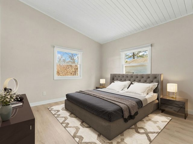 8 Rob Road, Mount Prospect, IL 60056