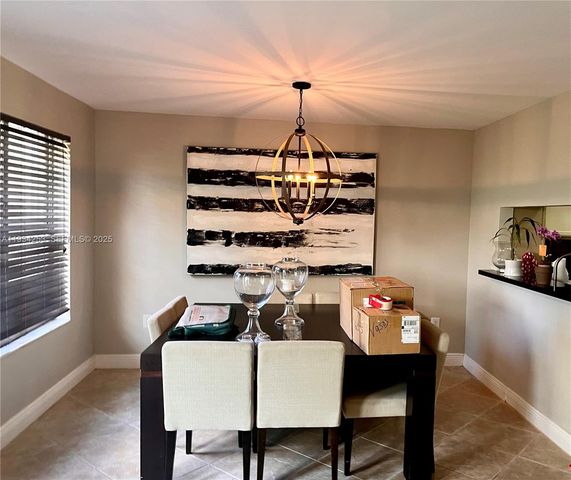 5431 SW 70th Pl N, Miami, FL 33155