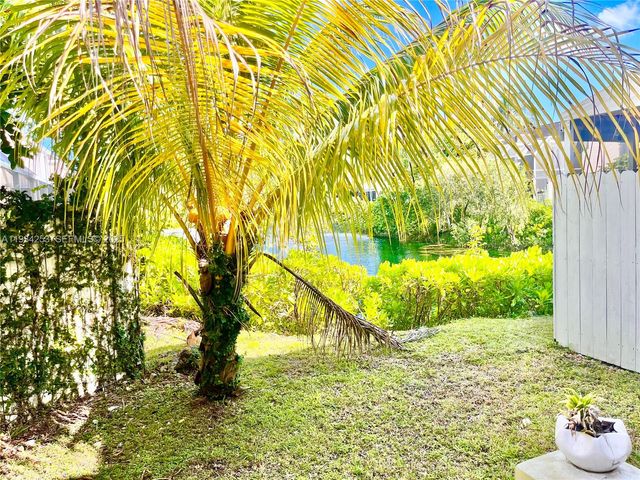 5431 SW 70th Pl N, Miami, FL 33155