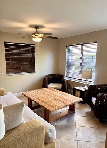 5431 SW 70th Pl N, Miami, FL 33155