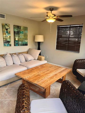 5431 SW 70th Pl N, Miami, FL 33155